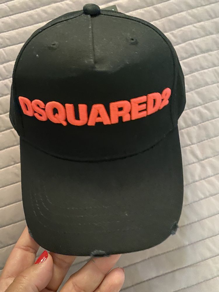 Chapeu Dsquared nunca usado
