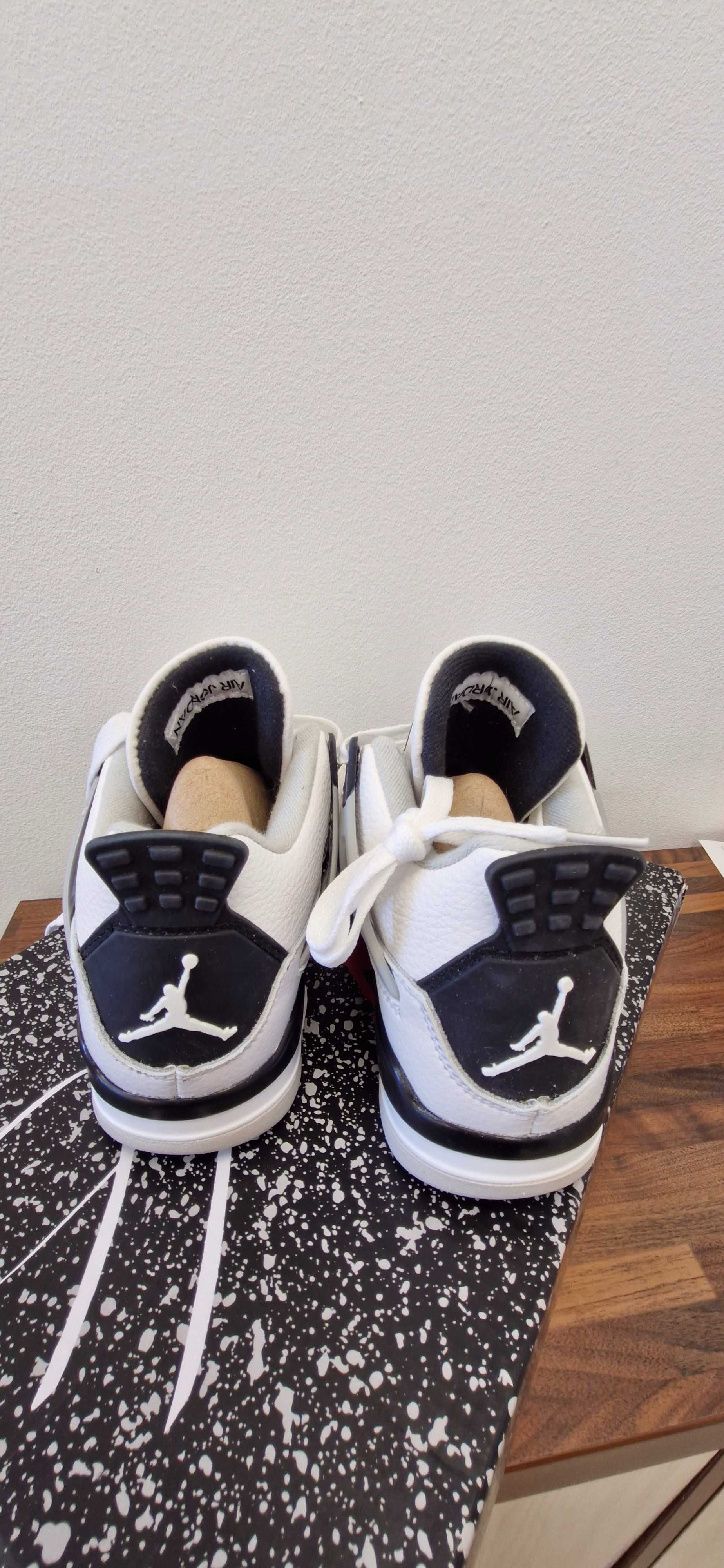 Buty Nike Jordan 4 Retro SP