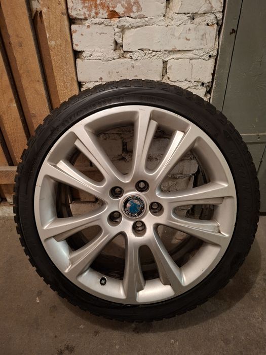 Felgi 18 Skoda RS 5x112 + Opony zimowe