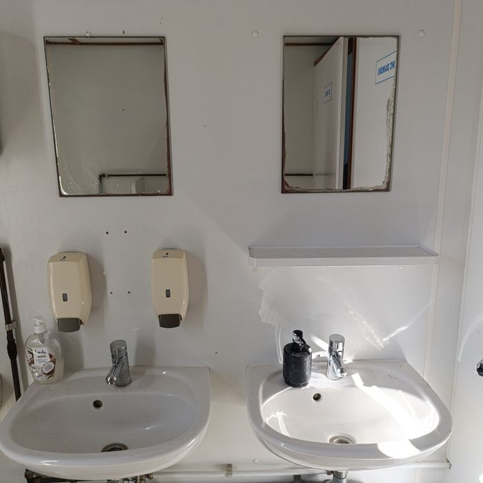 Kontener sanitarny, toaleta