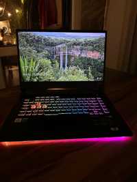 Komputer laptop gamingowy Asus Rog Strix G512L