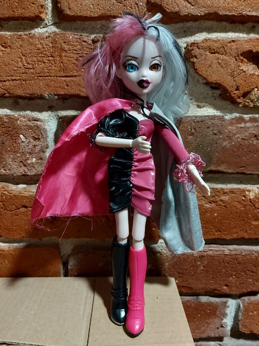 Lalka lala Bratzillaz Cloetta Spelletta 2012