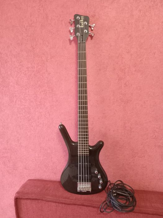Продається бас гітара