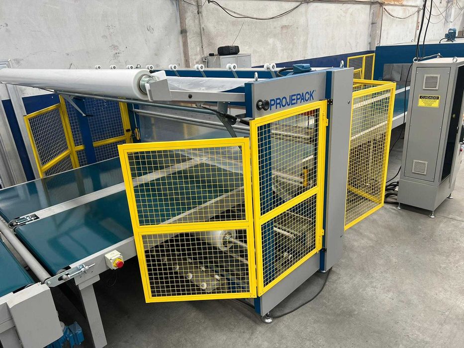 MÁQUINA INDUSTRIAL DE EMBALAGEM AUTOMÁTICA