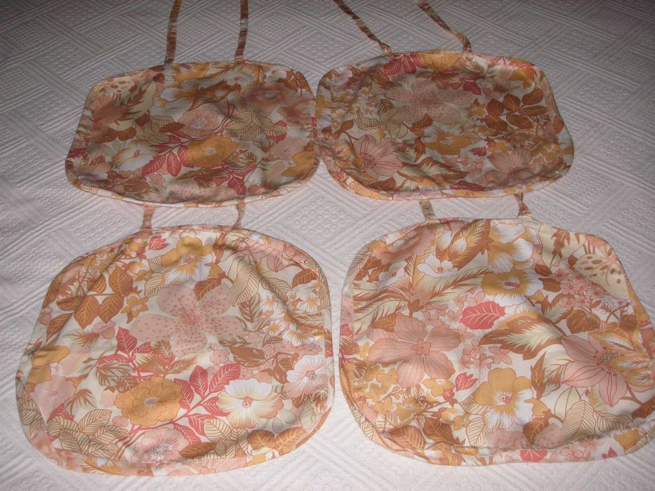 Capa para Almofada Ikea e Capa / Coxins para Cadeiras ( Quatro )