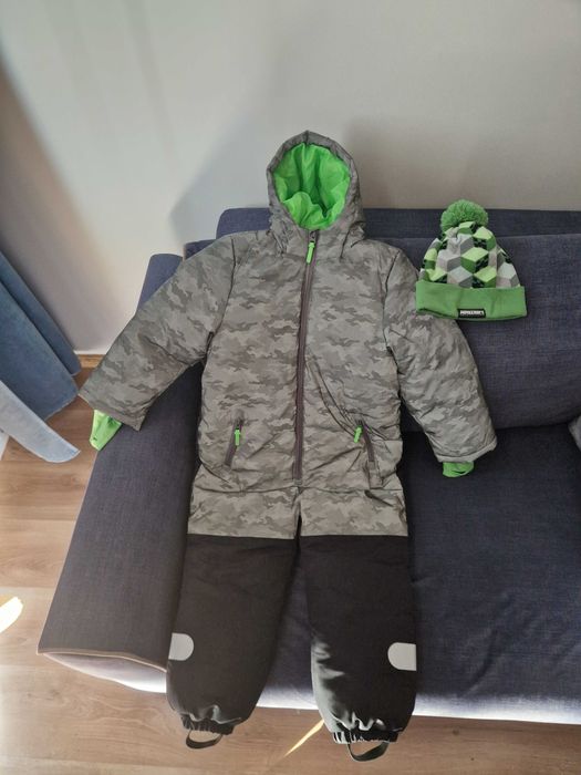 Kombinezon zimowy chłopięcy 122 cm + czapka Minecraft i buty rozm. 31