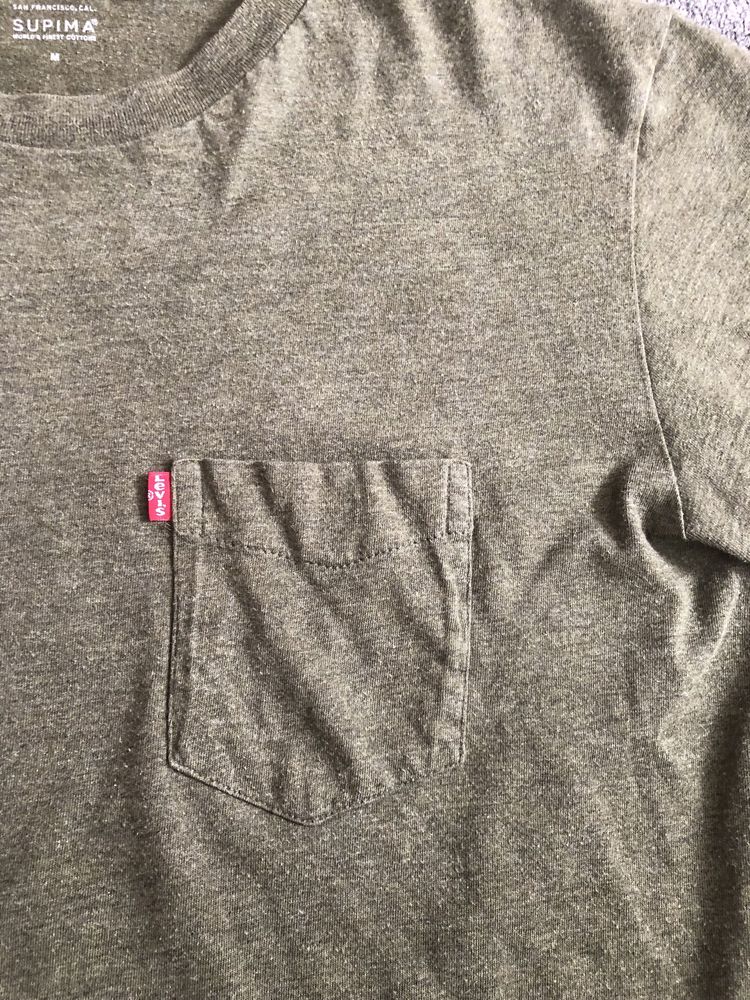 Футболка Levis зелена