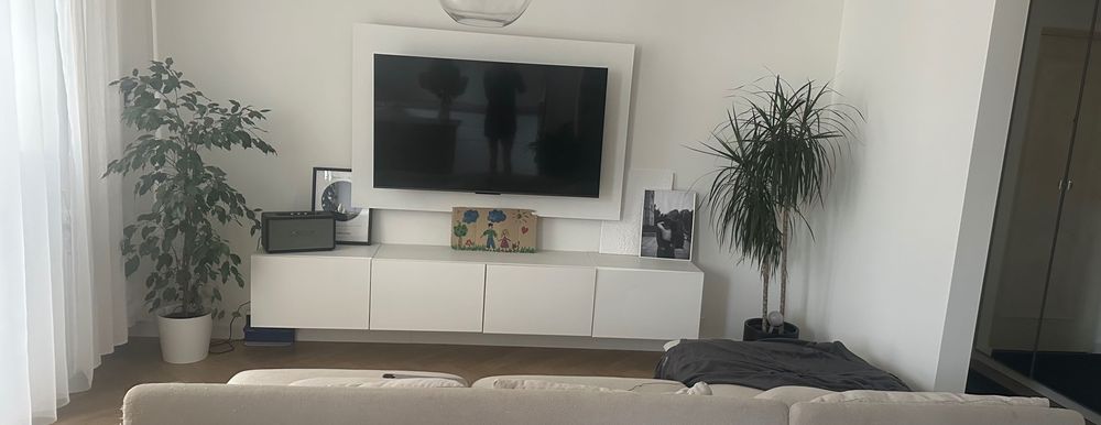 Szafka pod TV biała Ikea