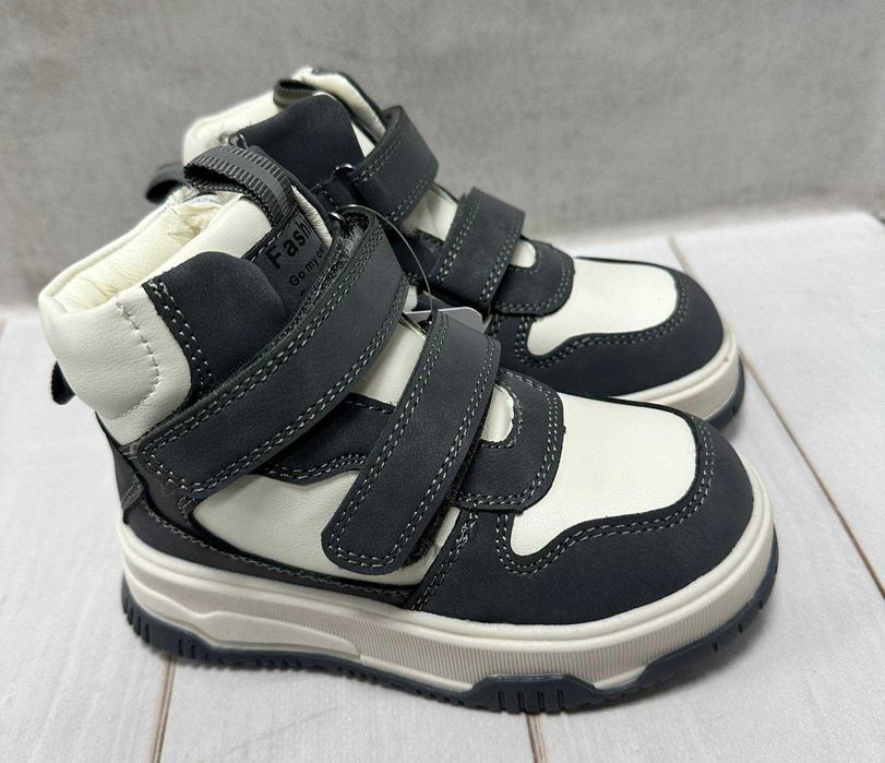 Зимові дитячі кросівки на овчині  bessky   коричневі  26-29