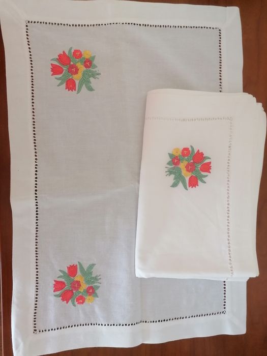 Individuais bordados