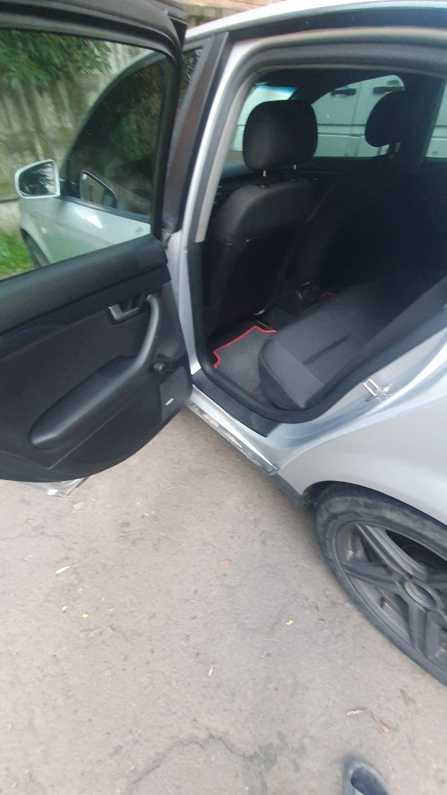Продам ауді а 4 б 6 2004р.