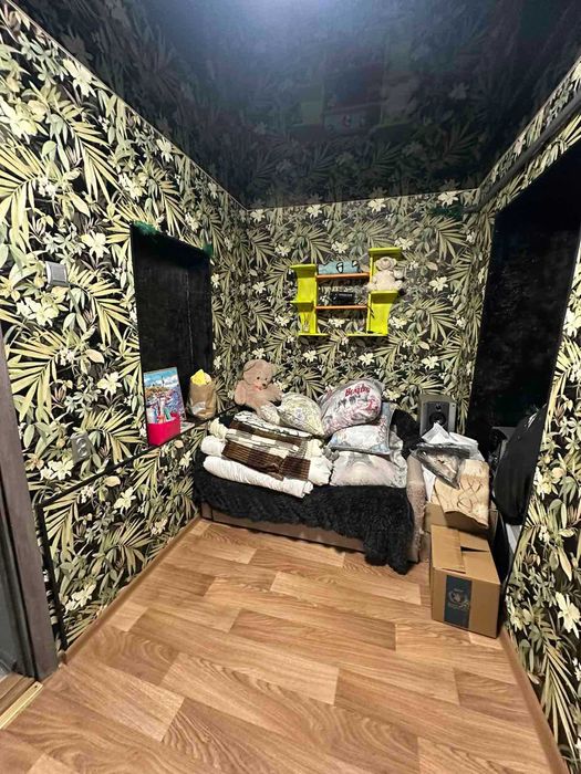 Продам 2-х комнатную квартиру в центре