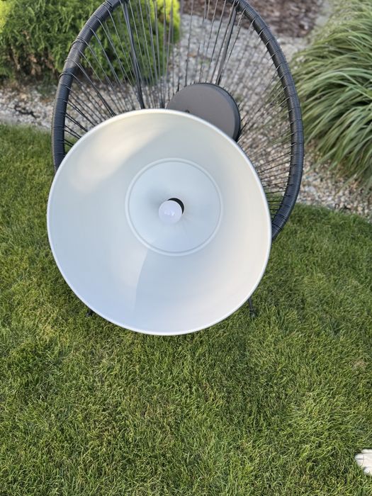 Czarna wiszaca lampa , stan bardzo dobry