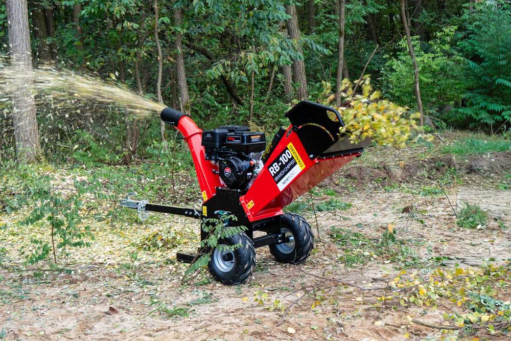 rębak spalinowy REMET RB-100 == rozdrabniacz ==