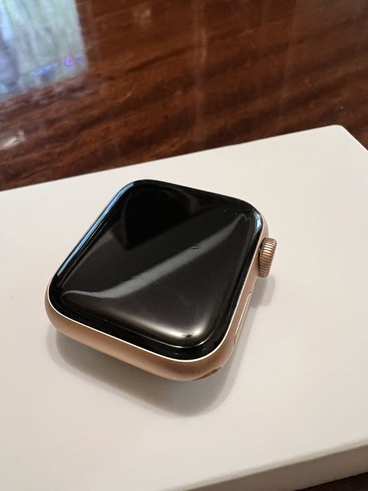 Apple Watch SE 40 mm