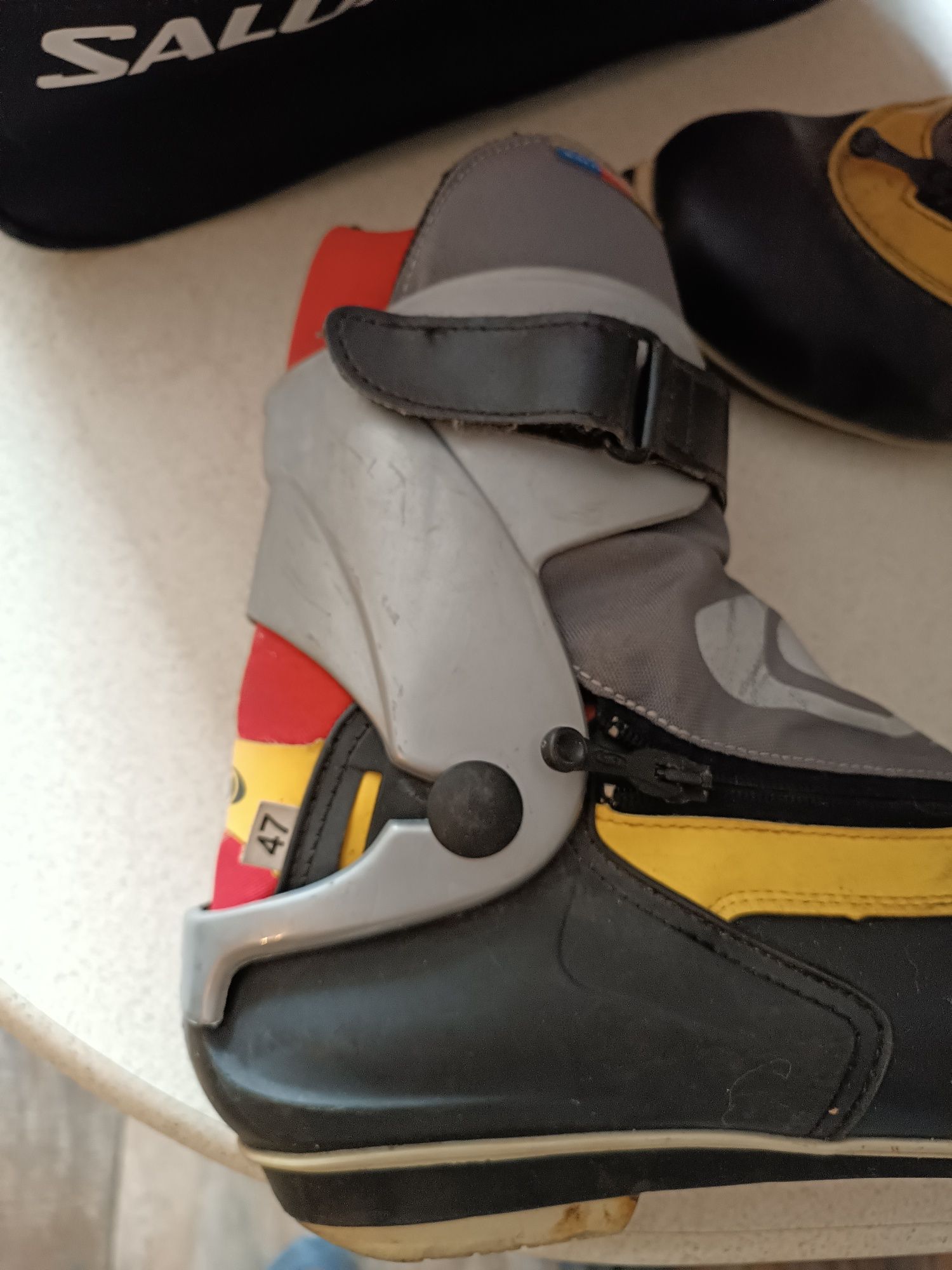 Buty biegowe r47 sns profil Salomon ski biegówki narciarskie 300mm hit