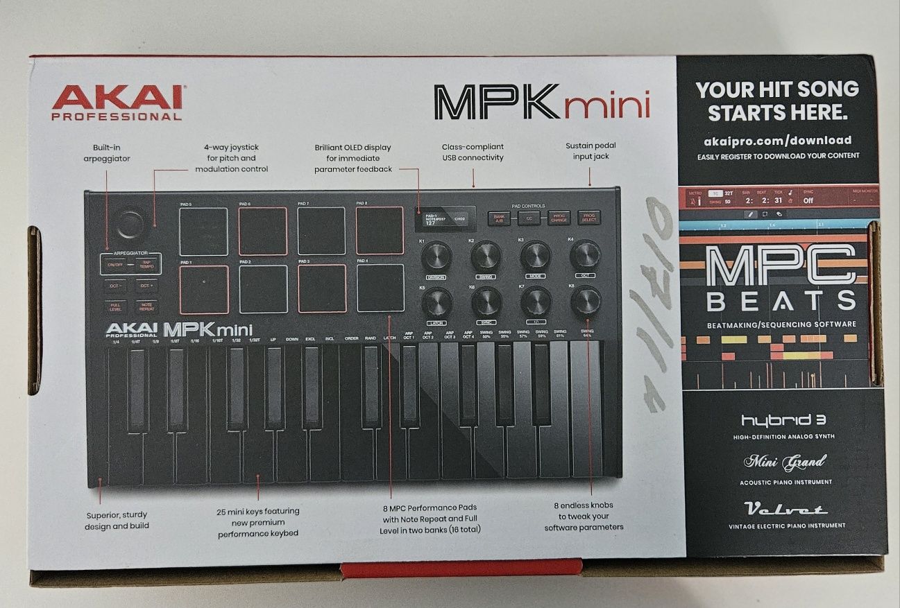 Упаковка с Akai Mpk Mini mk3