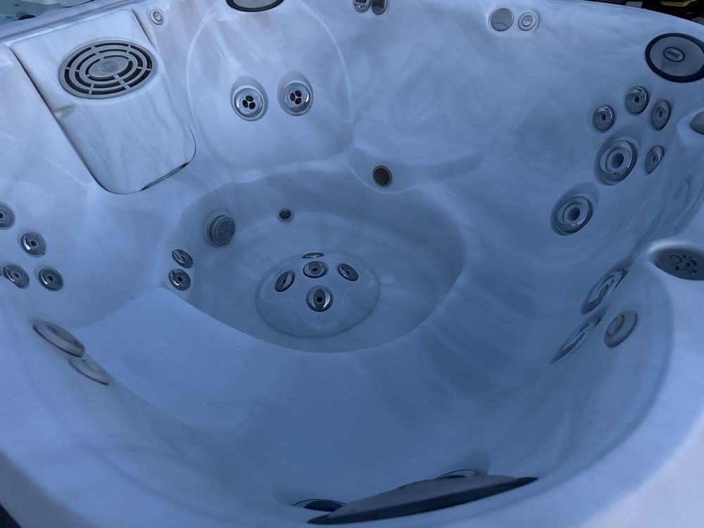 Jacuzzi ogrodowe 8 osobowe 230x220 Jacuzzi J-335