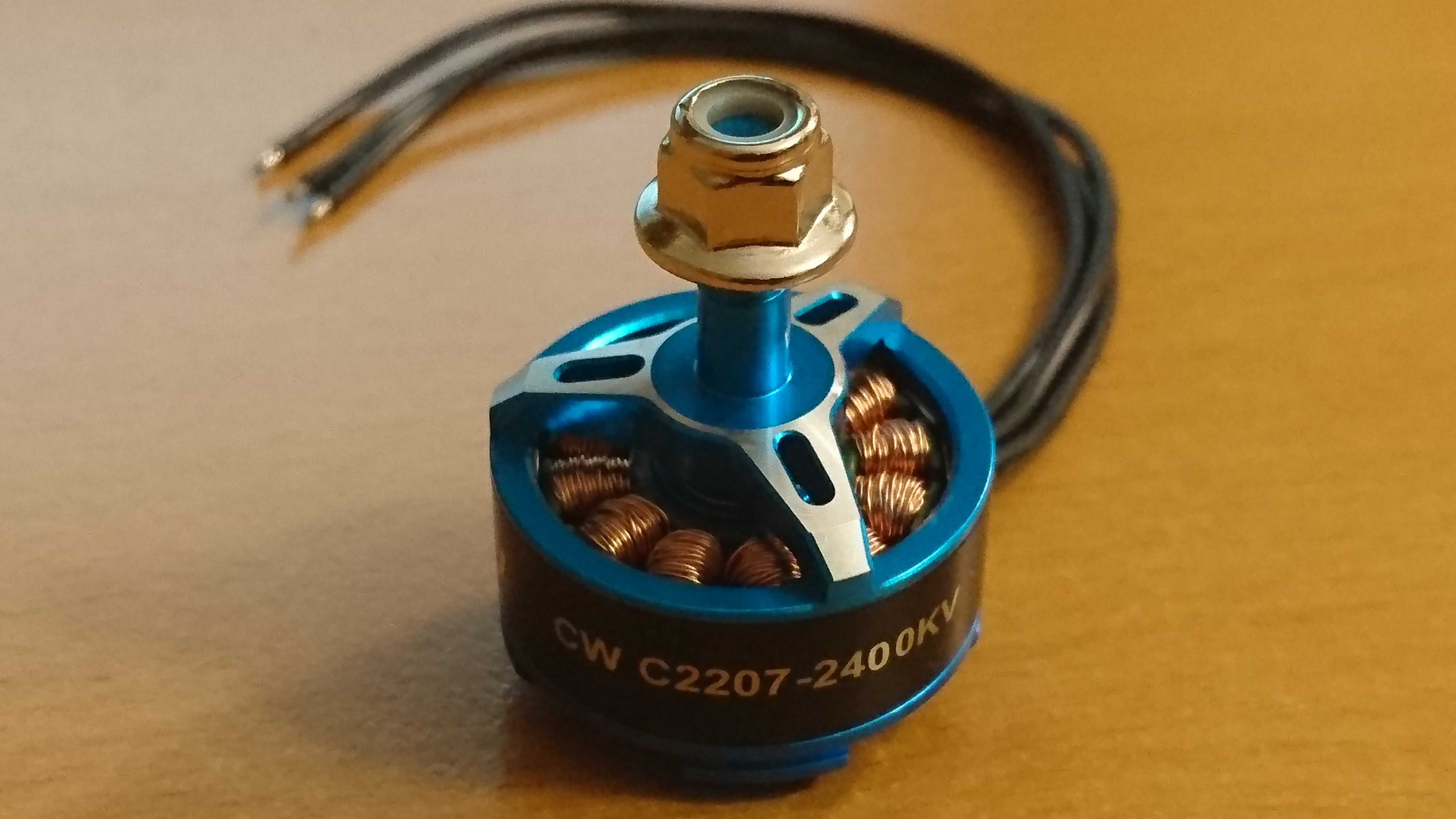 Silnik 2207 DarwinFPV 2400KV