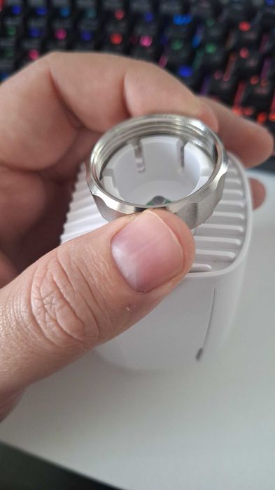 Термоголовка Moes TV01-ZB Zigbee 3.0