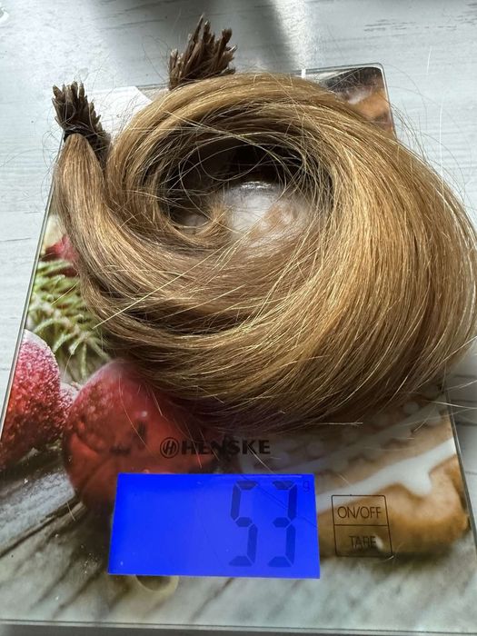 Волосся для нарощення