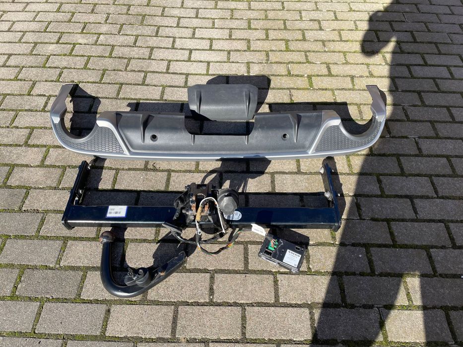Kompletny hak holowniczy Volvo V40 II R Design plus dyfuzor