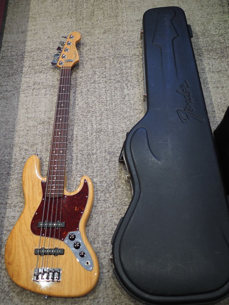 Gitara basowa Fender American Jazz Bass V