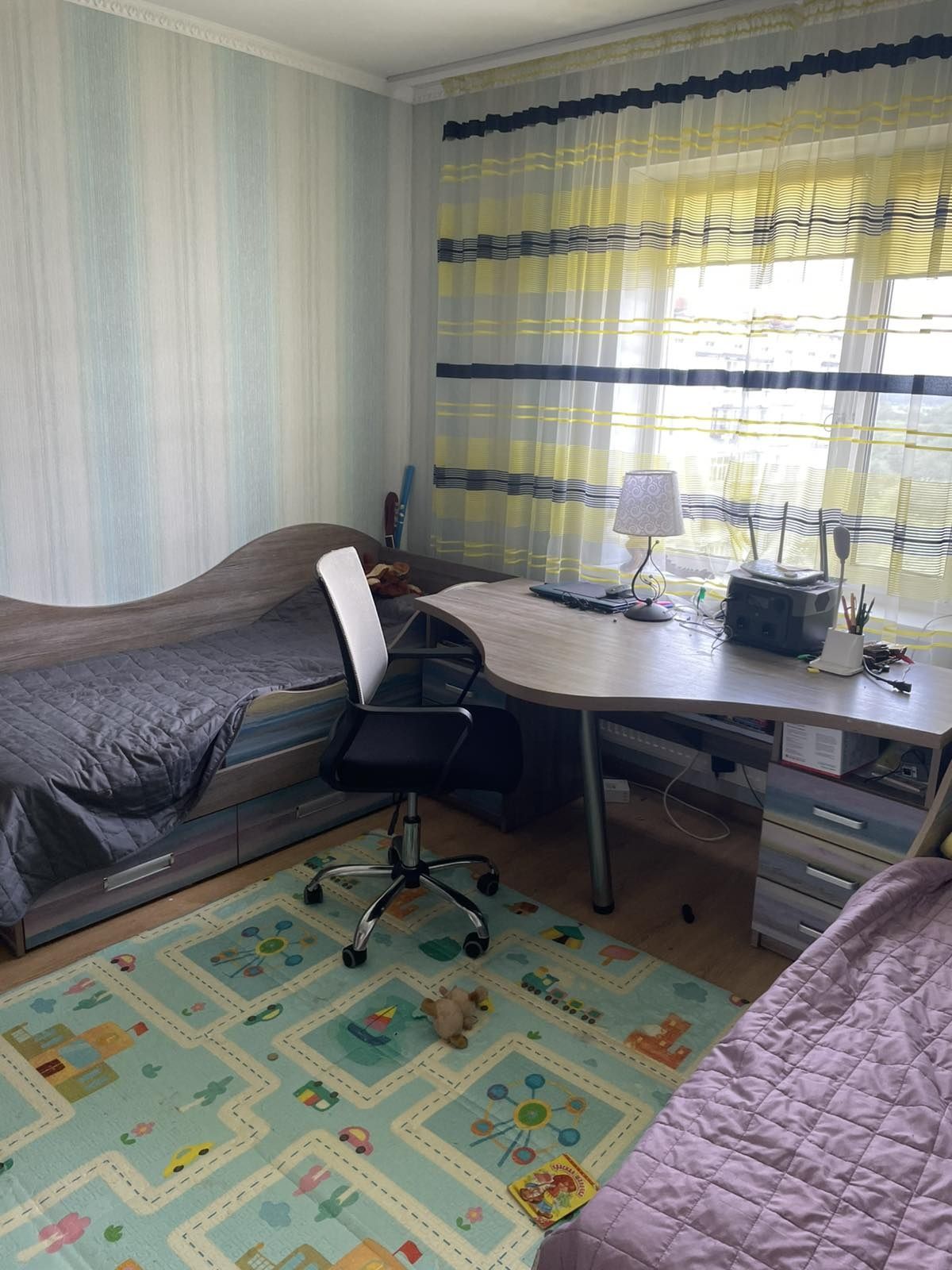 Терміново продам 2 кімнатну квартиру у військовому містечку 12