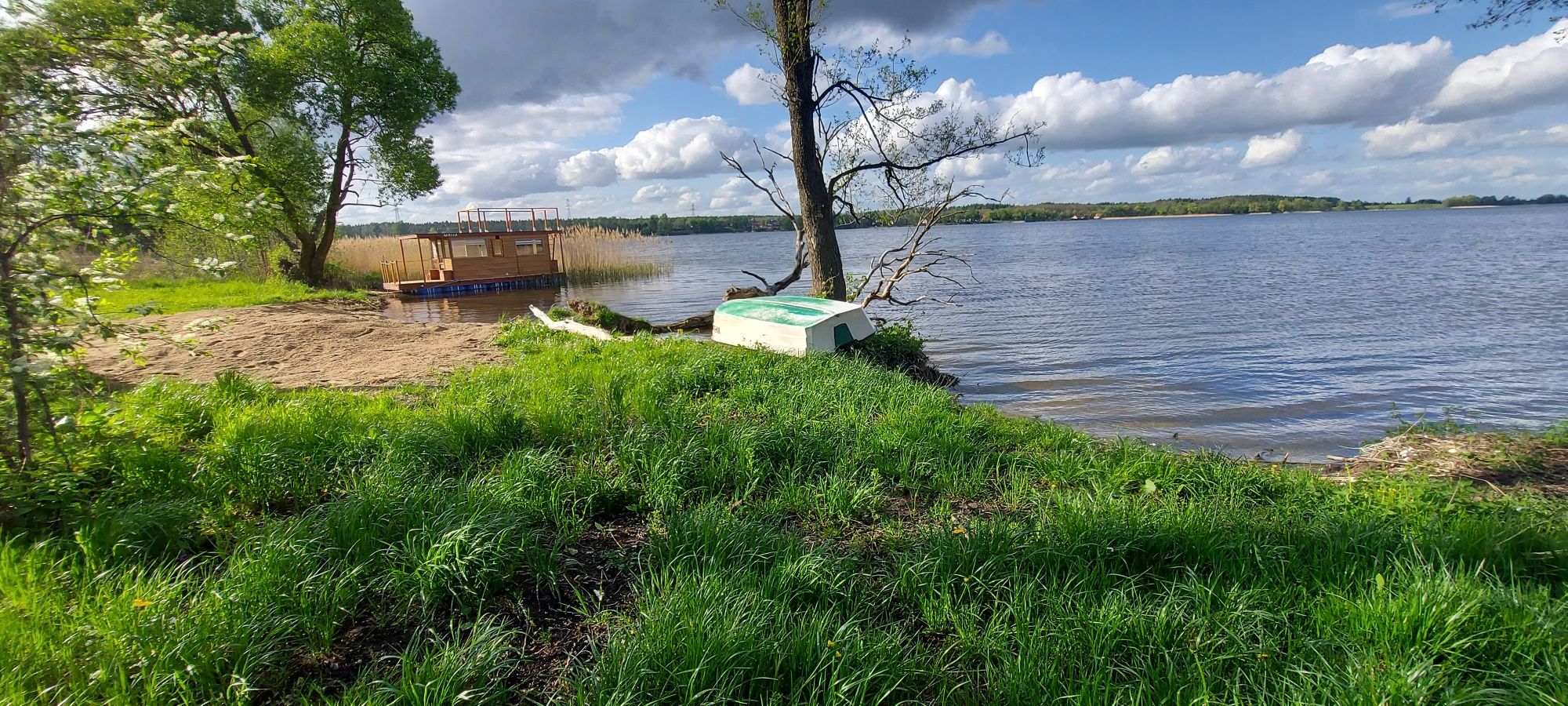 REZERWUJ DOMKI Nad jeziorem na Mazurach pryw. plaża pomost