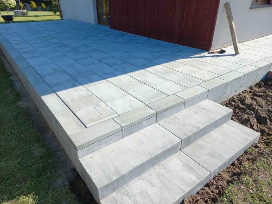 Układanie kostki brukowej,schody,tarasy,opaski.place,mostki wjazdowe.