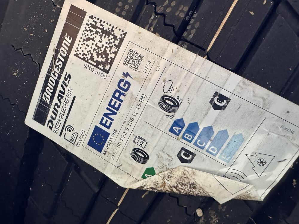 Lote Vários Pneus Novos Pesados/Ligeiros