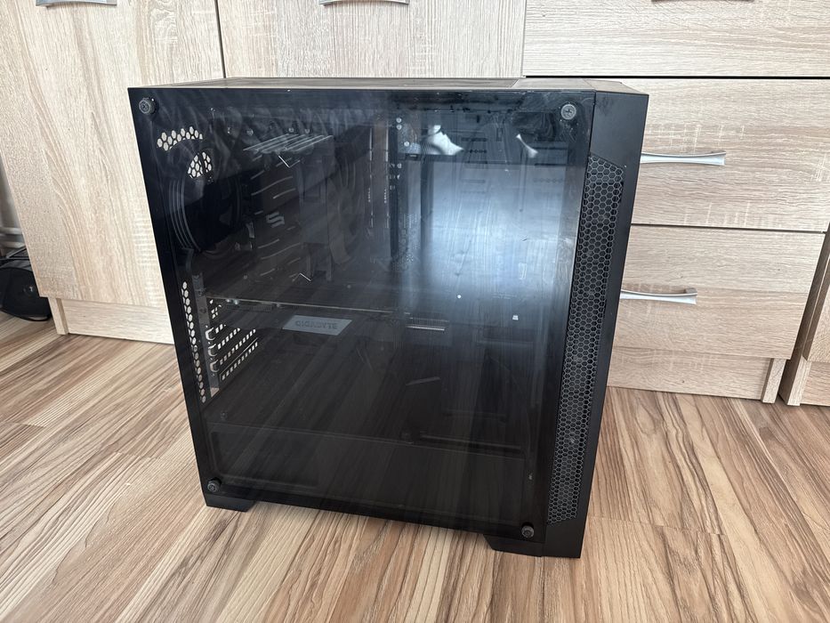 Komputer stacjonarny