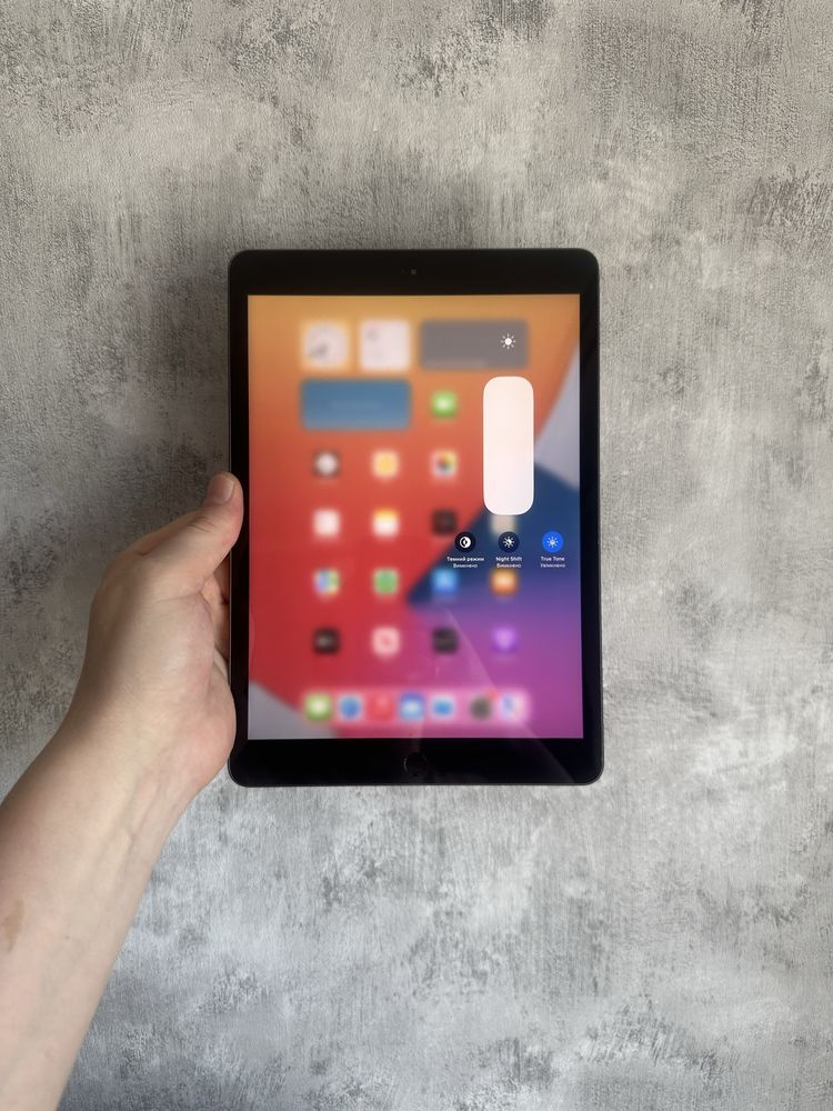 ipad 7 128Gb WI-FI