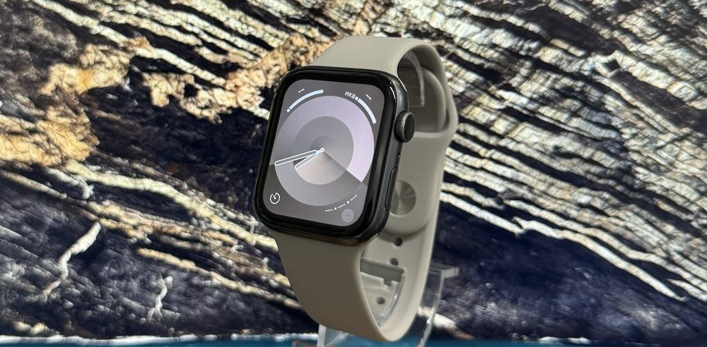 Apple Watch  Series 4 Space Grey 44 mm GPS Aluminum