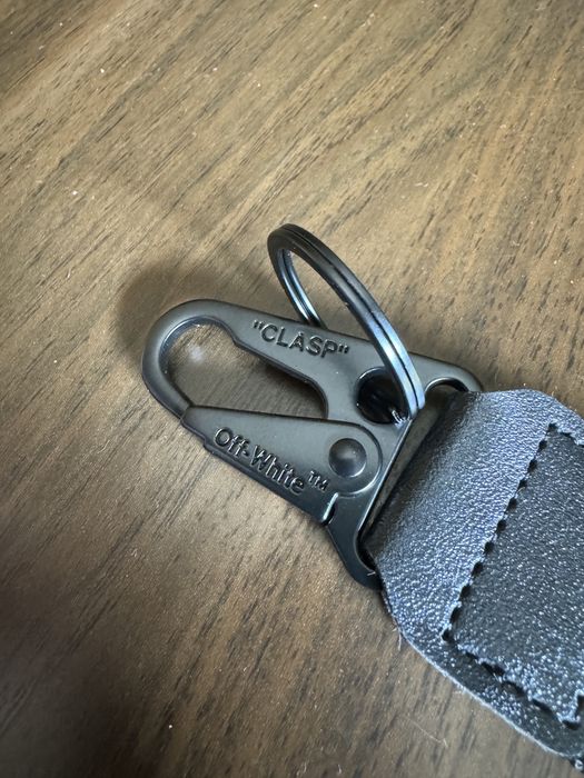 Off-white zip tie porta chaves