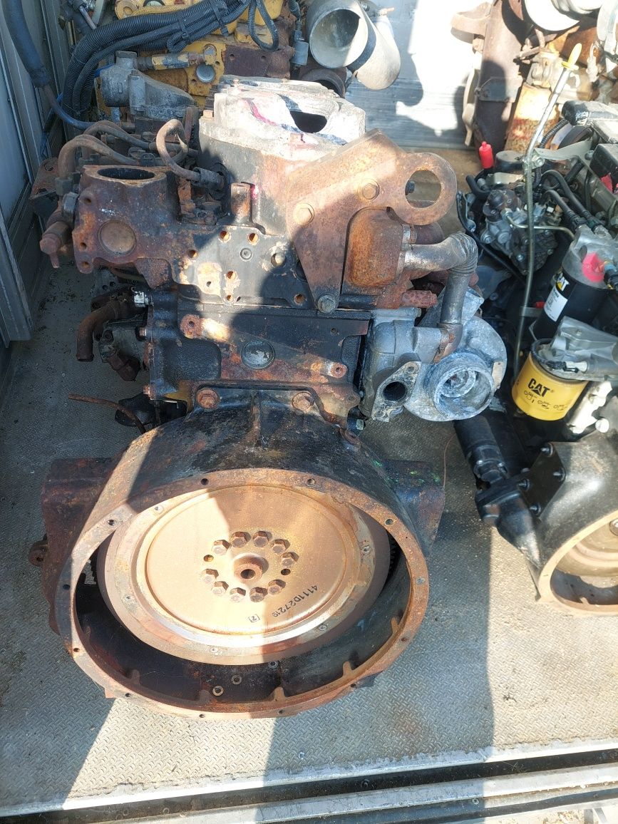 Silnik  cat c 4.4 acert