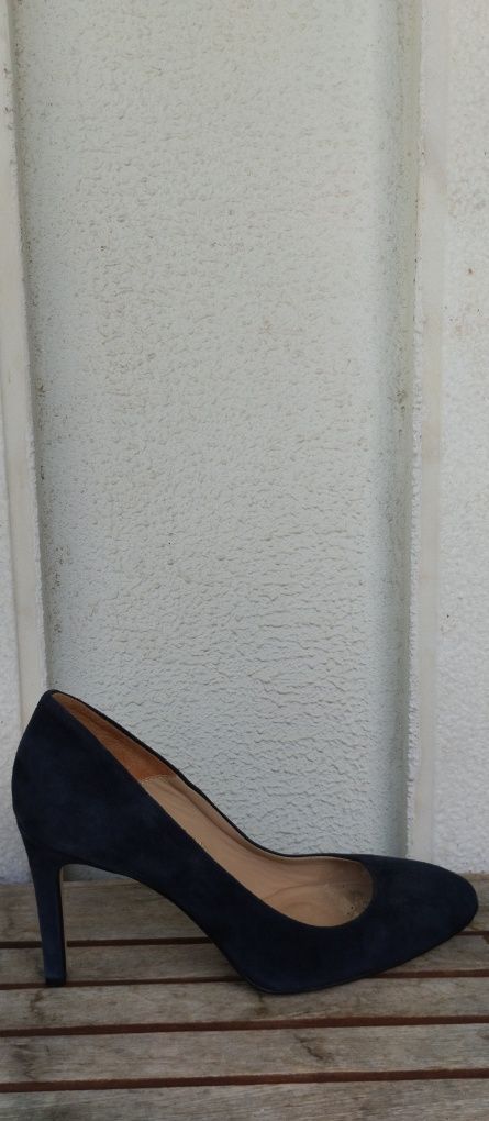 Sapatos de salto alto, azuis.Massimo Dutti