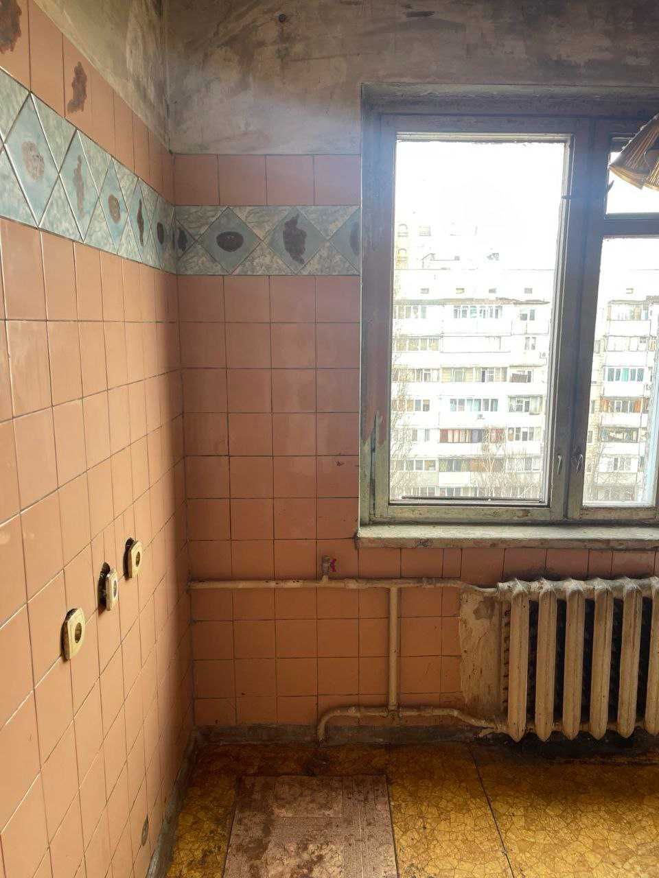 м.Київ! Борщагівка . Двокімнатна видова Квартира з роздільними ходами.