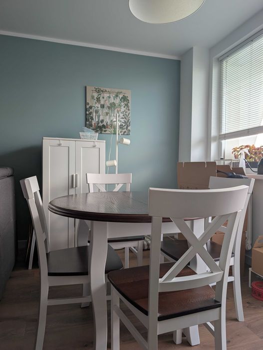 Stół rozkładany + 4 krzesła