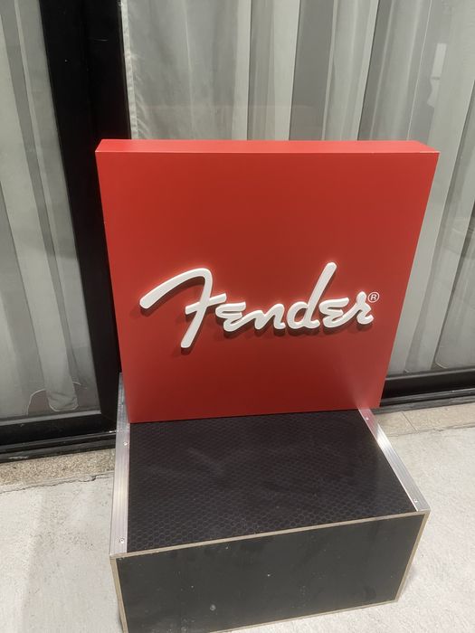 Artigos Decorativos Fender