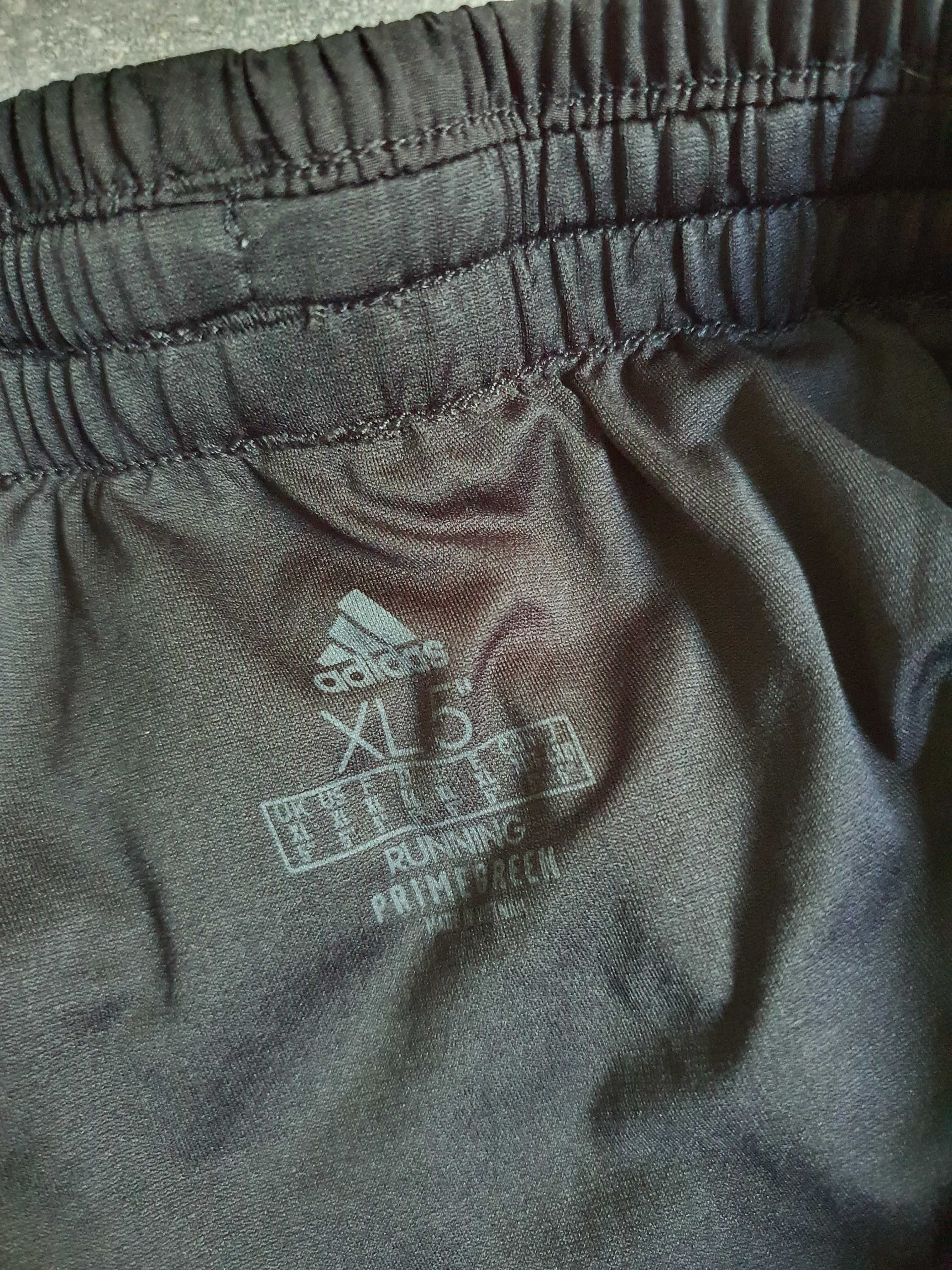 Чоловічі шорти для бігу Adidas gq9352, XL