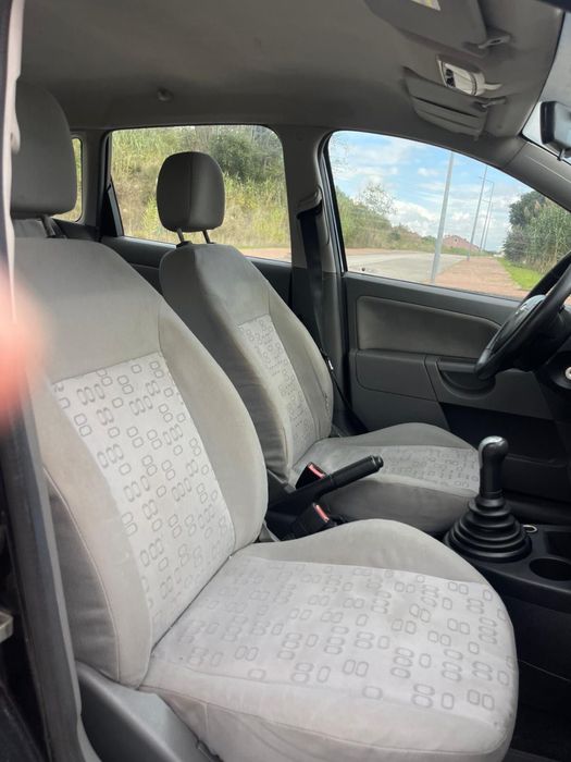 Ford fiesta 1.1 em bom estado 2003