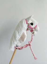 Hobby Horse z kantarem A5