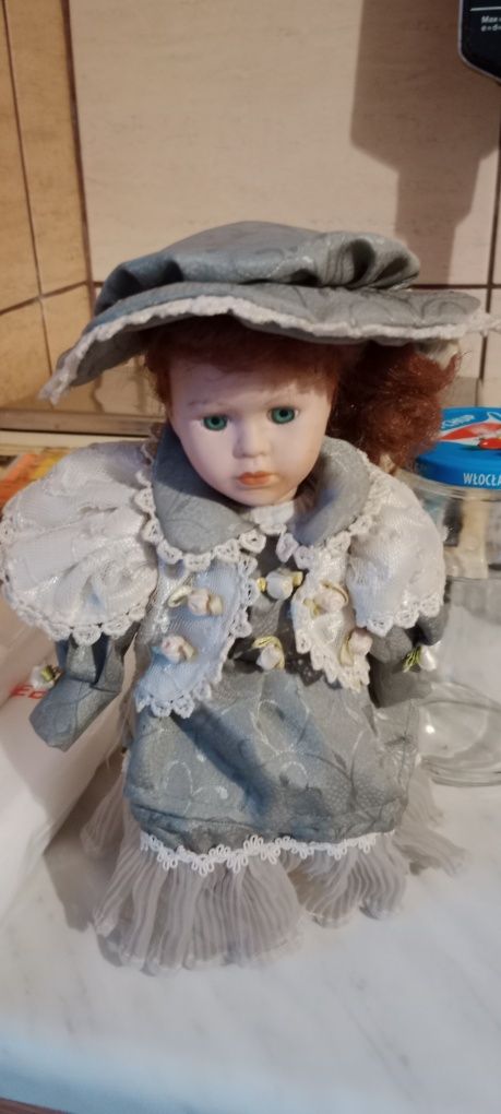 Sprzedam lalkę z lat 80-90