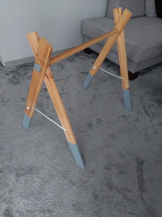 Baby gym, stojak dla dzieci