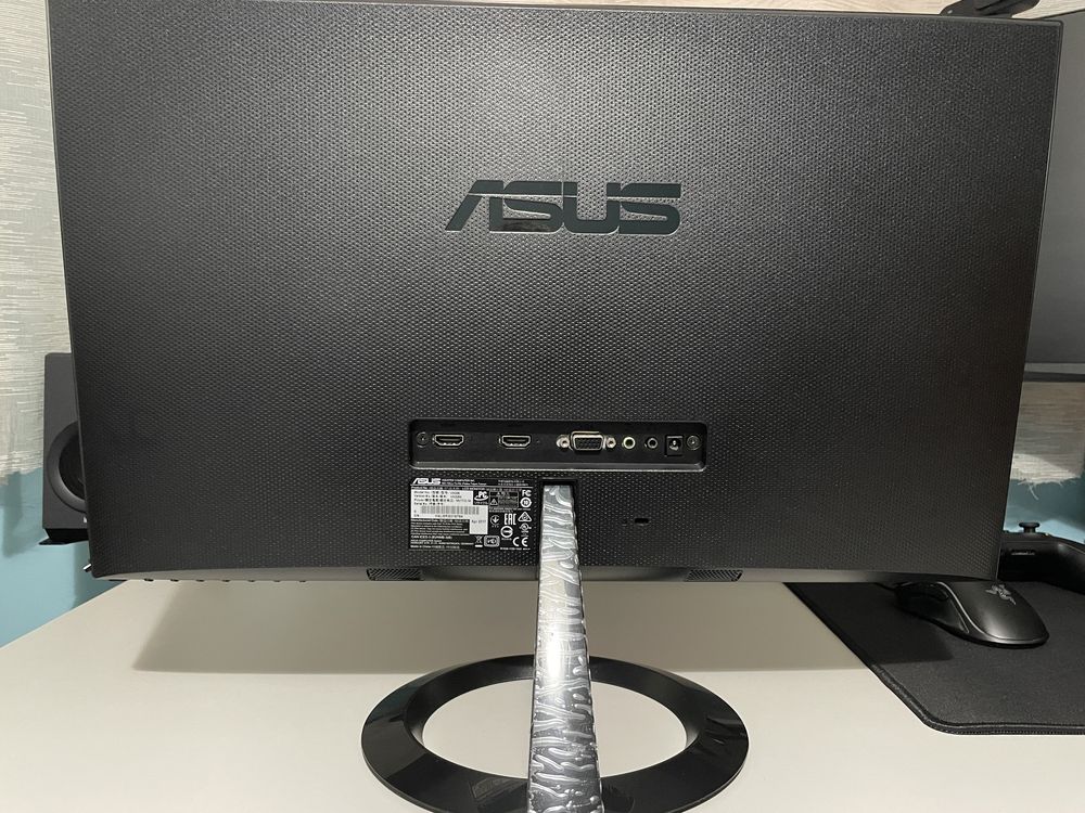 Monitir Asus 60Hz