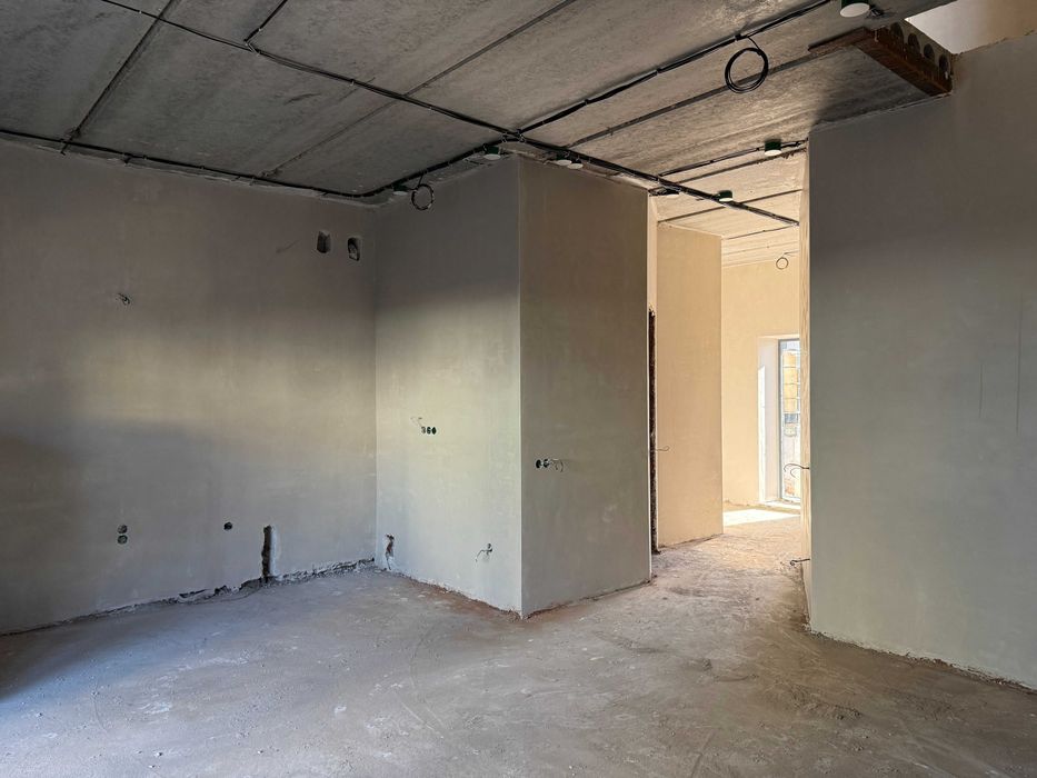 Продаємо дуплекс з гаражем і ділянкою 3.5 сотки