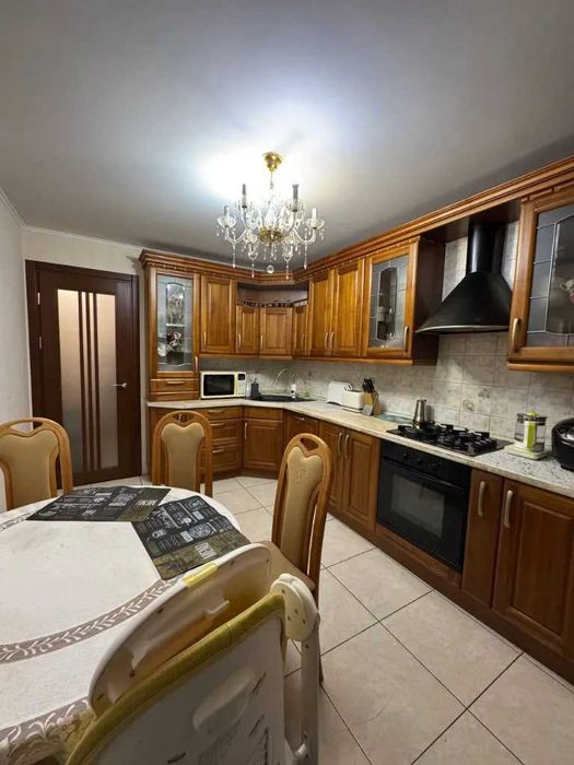 Оренда 3к квартири вул. М. Шнеєрсона (Мініна) кірова поля парк Глоби