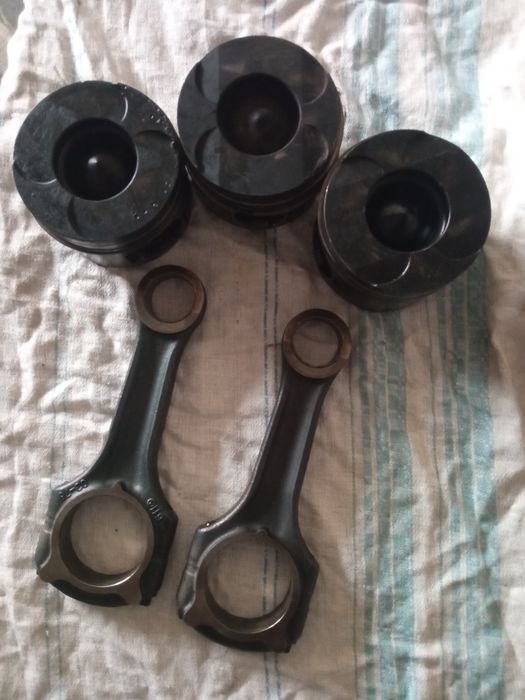 Продам шатуни та поршні ОМ 611-612
