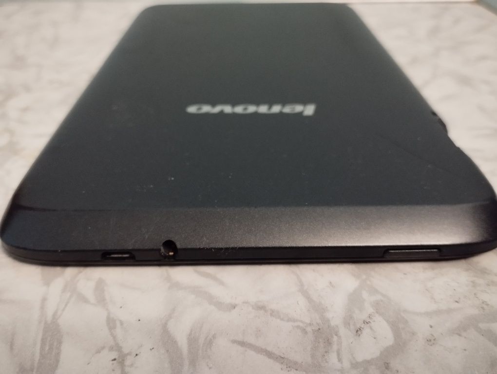 Планшет Lenovo 7"